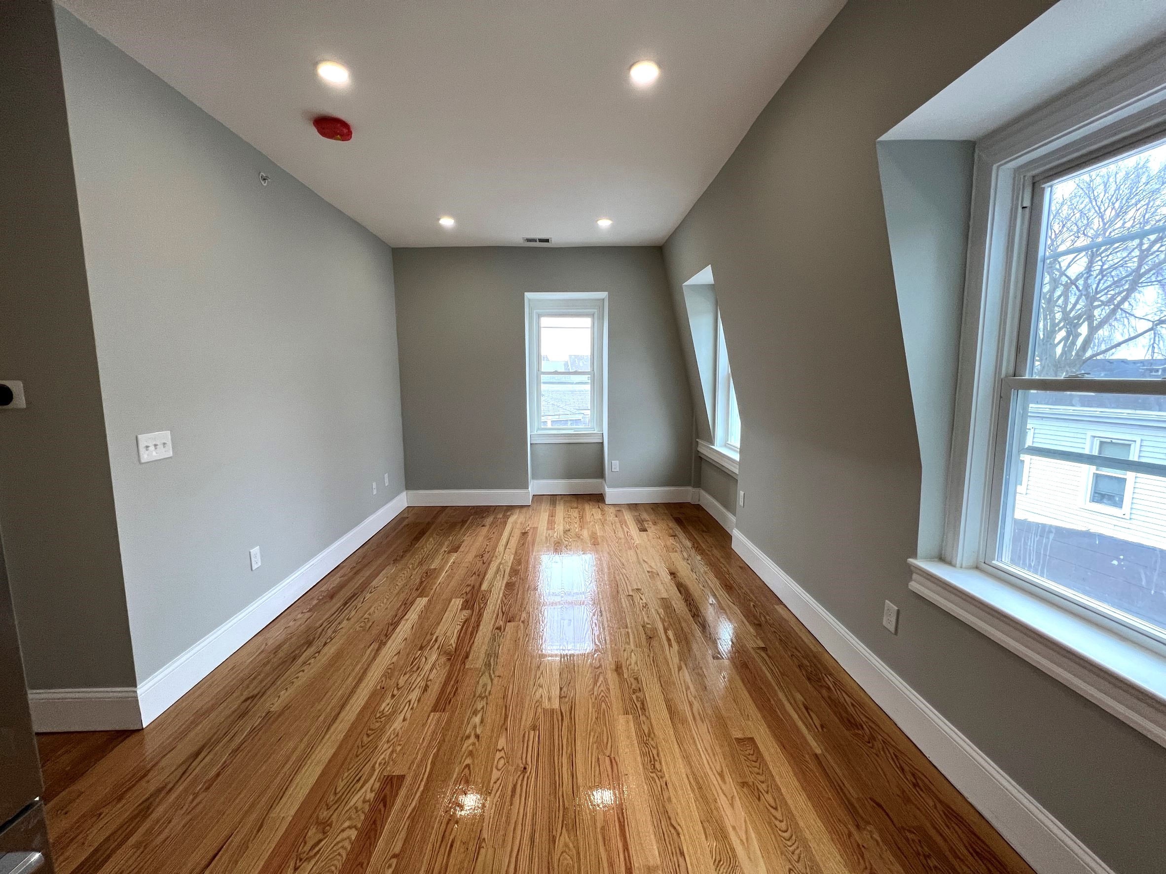 73 Pearl St, East Somerville