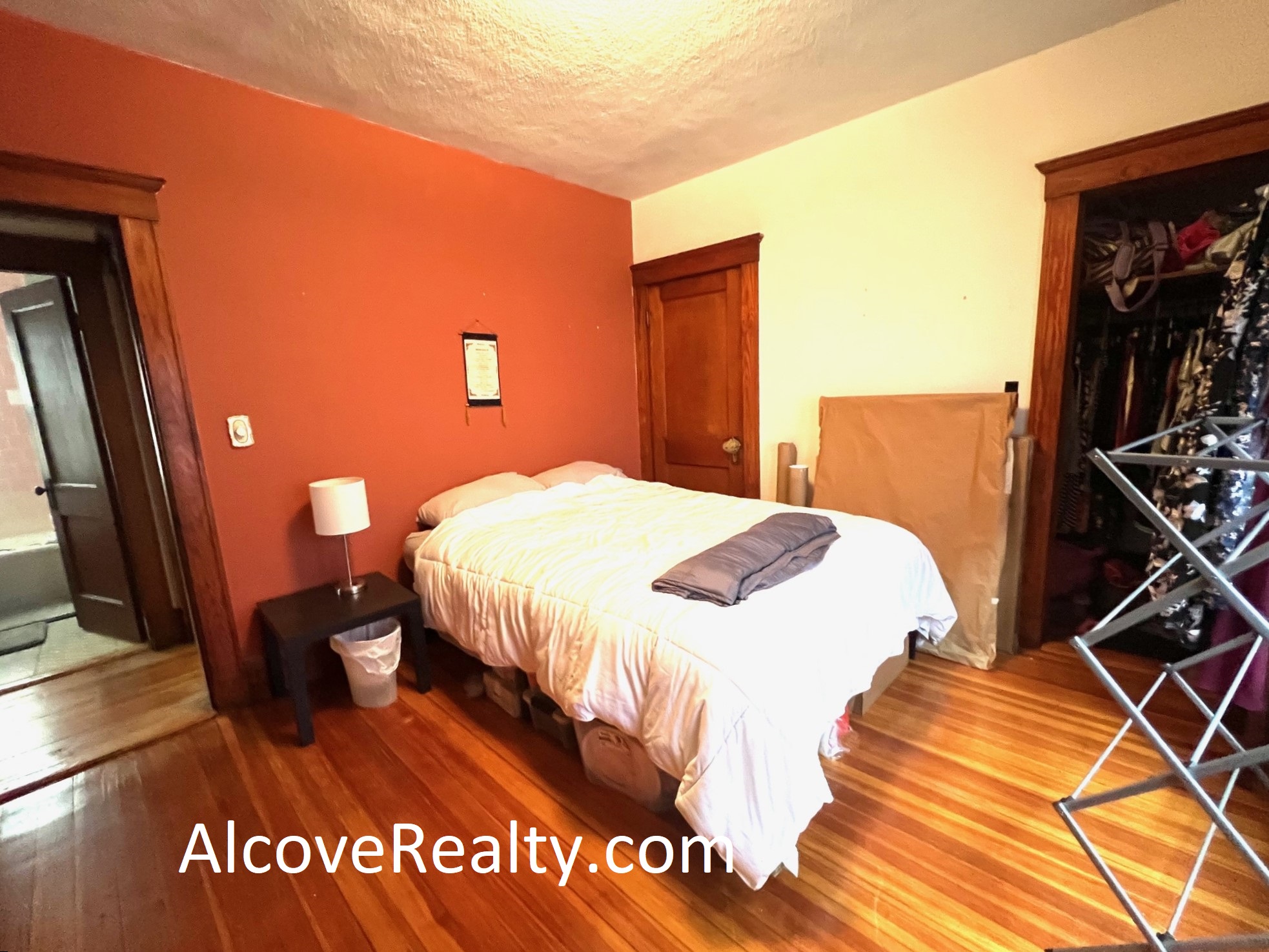 11 Leonard Ave, Teele Square