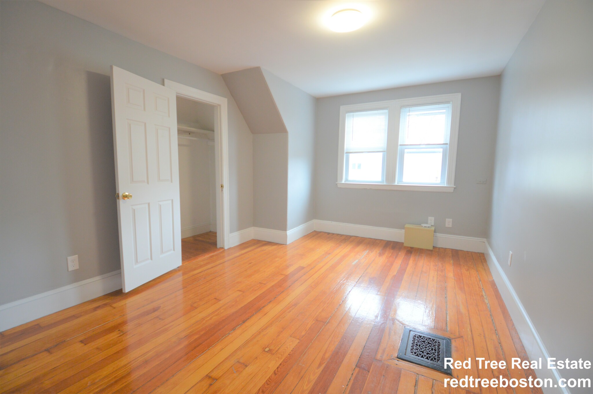 40 Newcastle Rd, Brighton