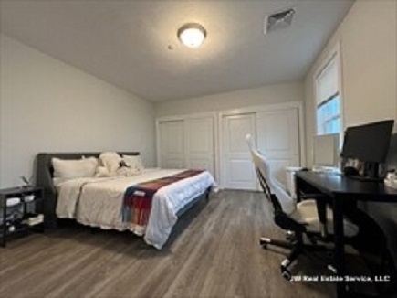 320 Middlesex Ave, Medford