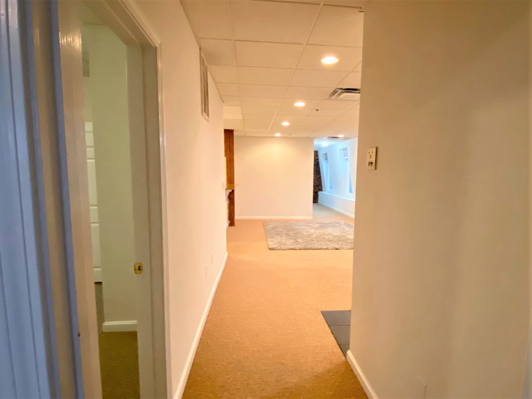 379 Main St, Medford