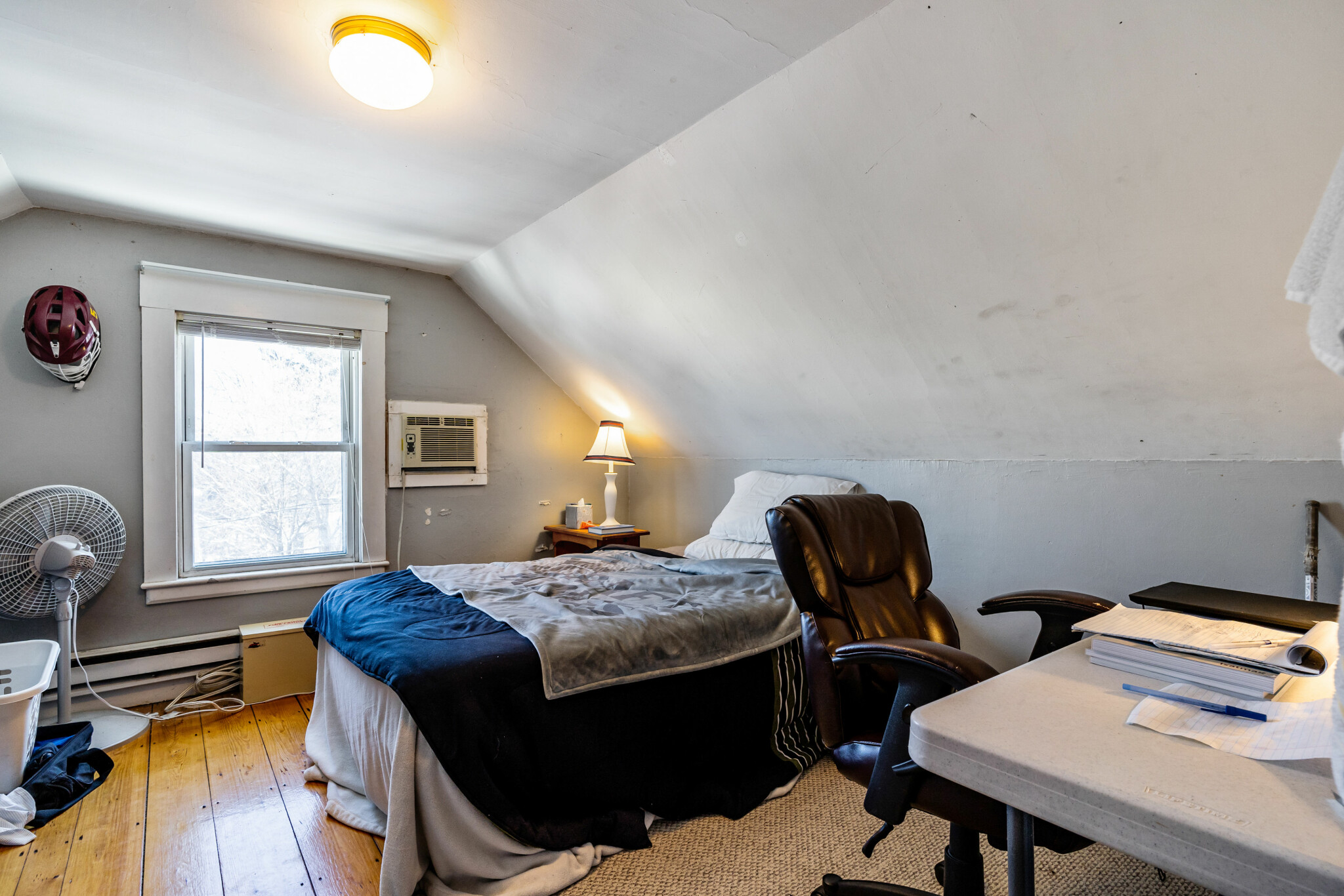 91 Linden St, Allston