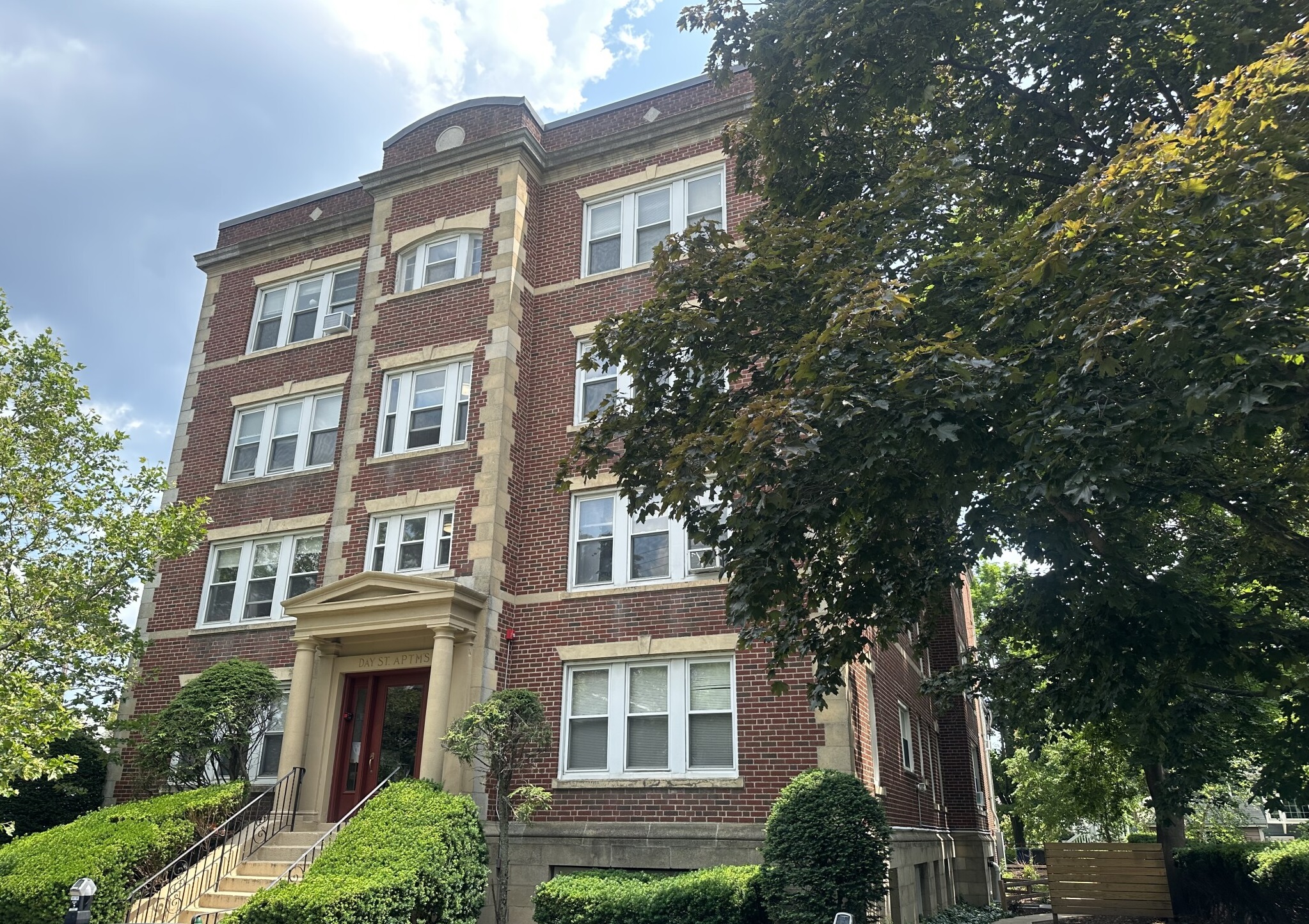 38 Day St, Davis Square