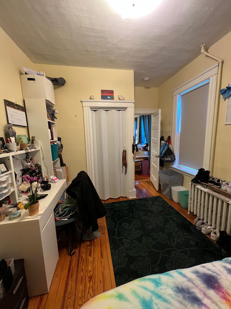 17 Dow St, West Somerville