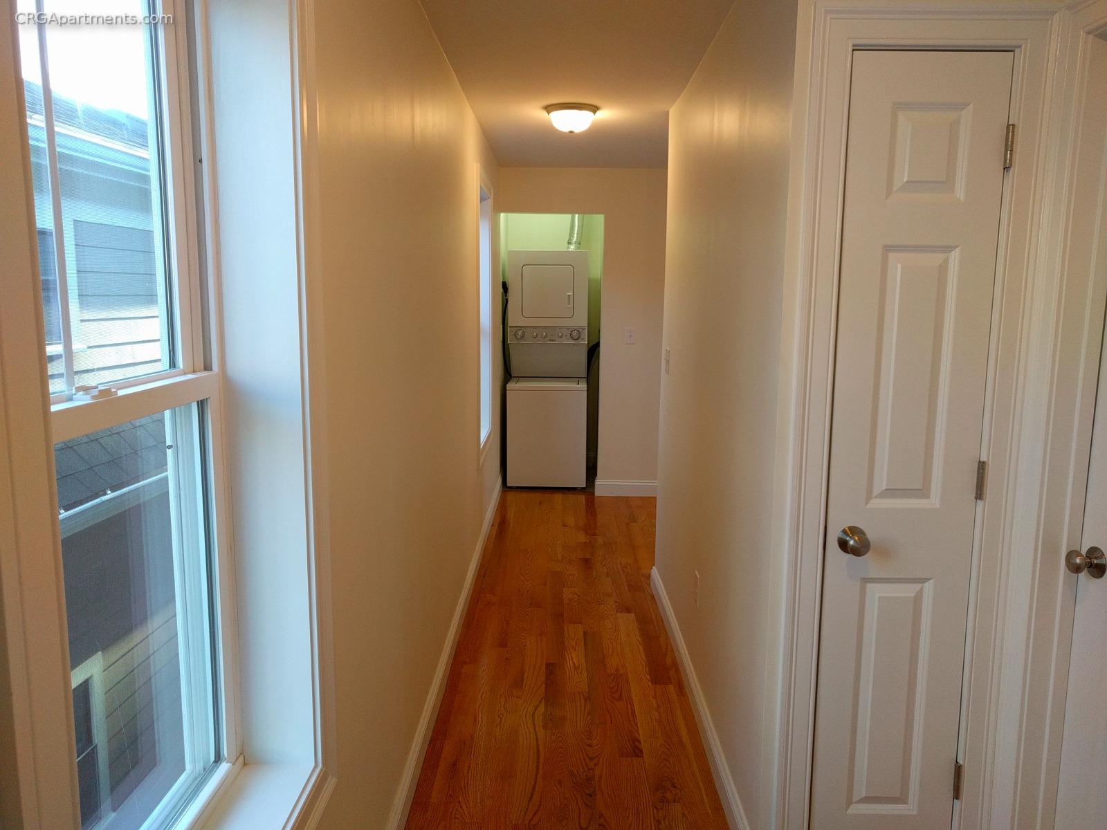 24 Beacon Pl, Ward Two