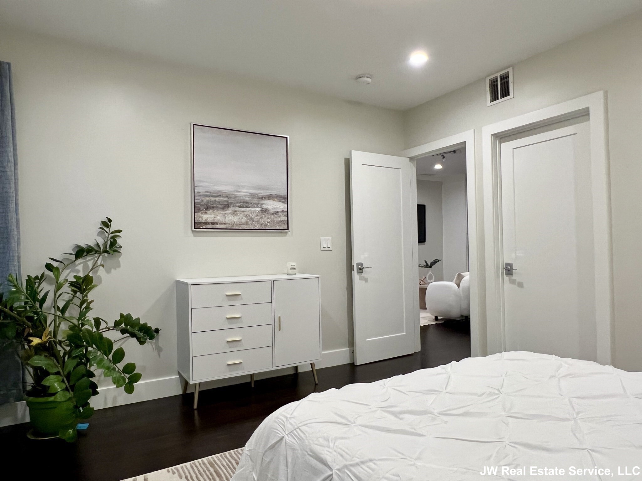 57 Hurley St, East Cambridge