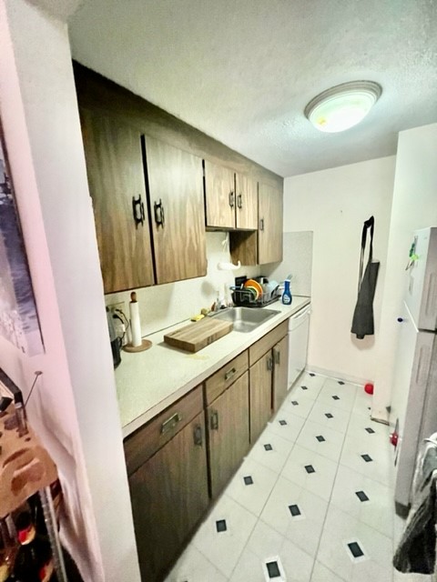 386 Commercial St, North End