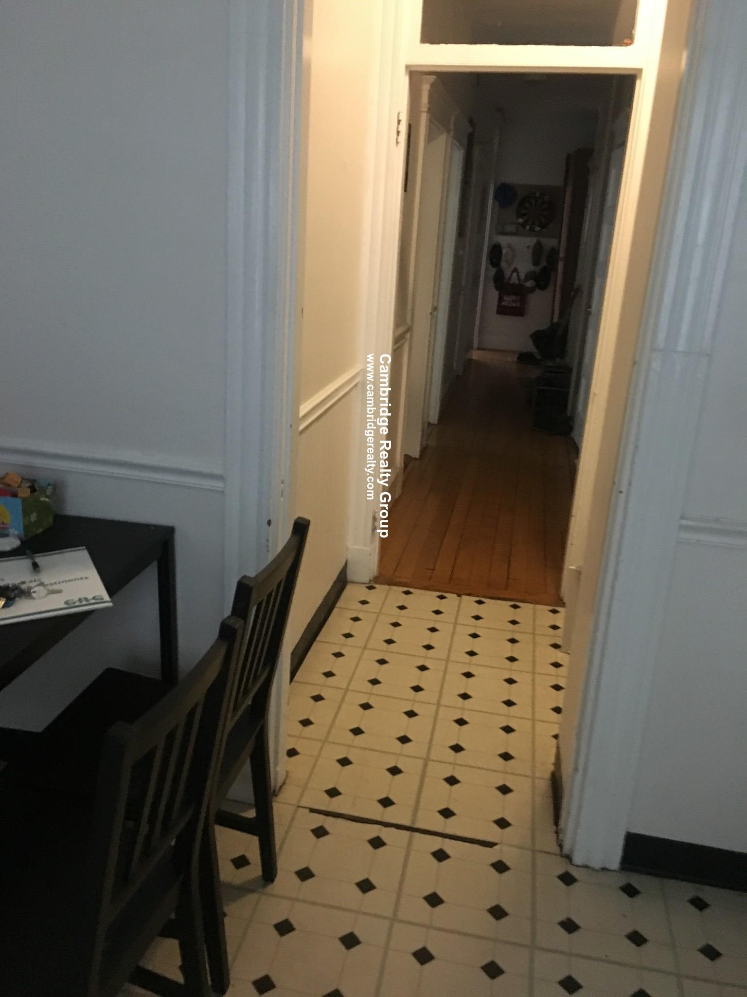 32 Chatham St, Harvard Square