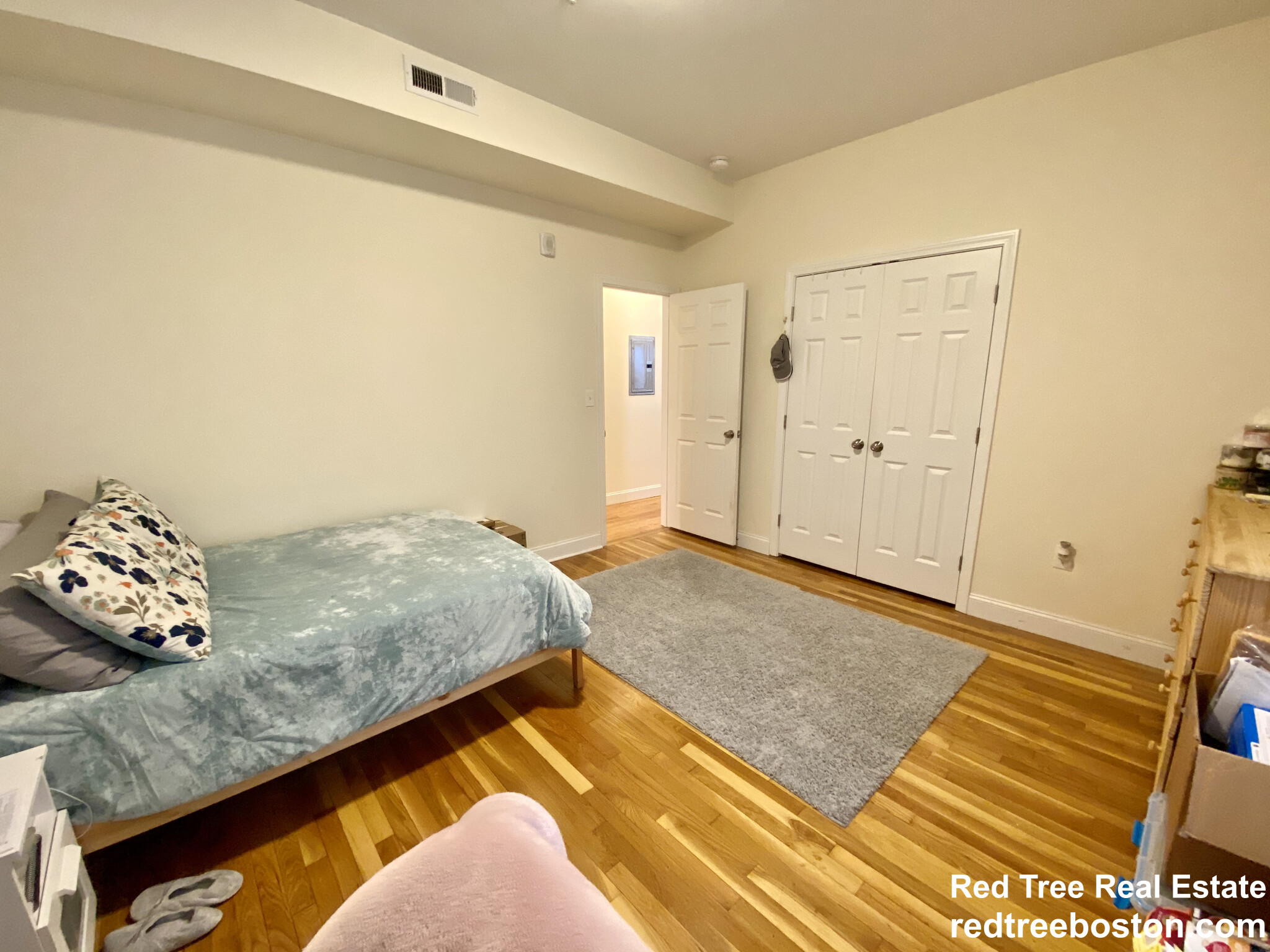 3235 Washington St, Jamaica Plain