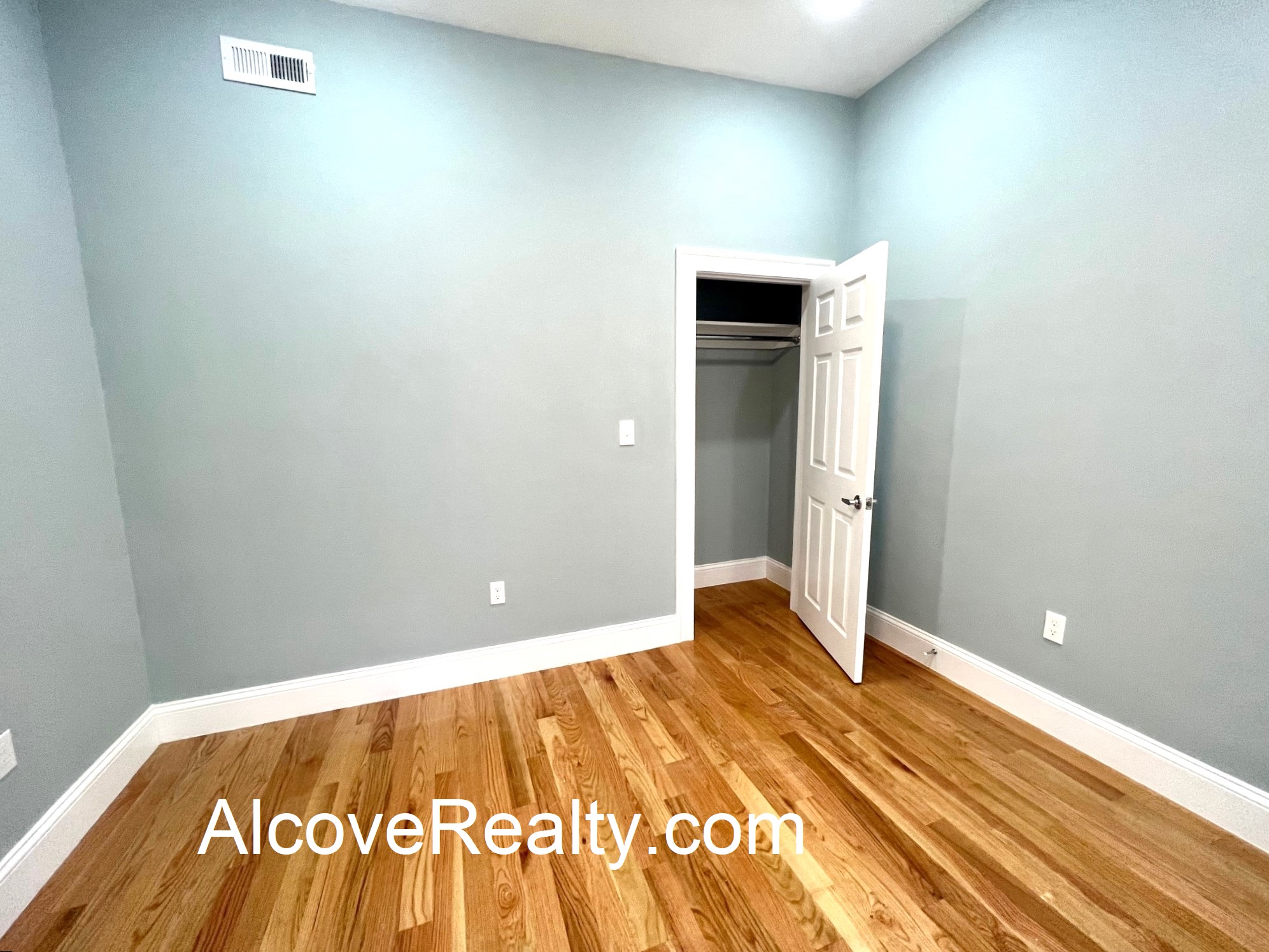 15 Harold St, Inman Square