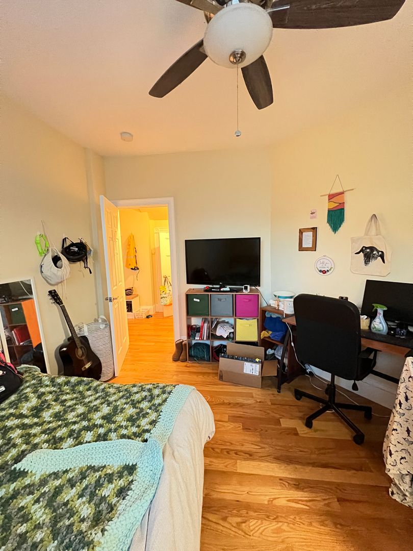 87 Morrison Ave, Davis Square