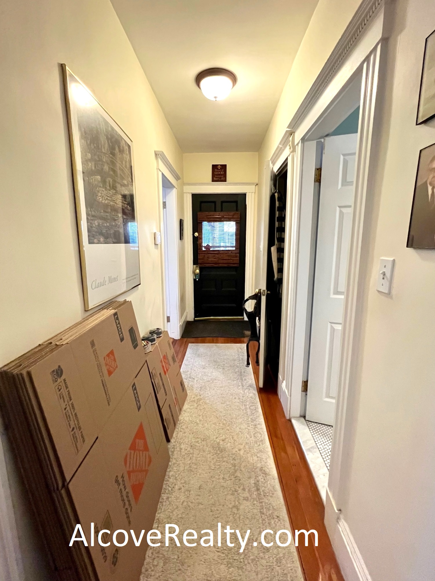 34 Aberdeen Rd, Davis Square