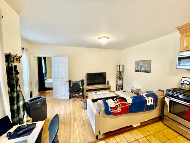 67 Salem St, North End