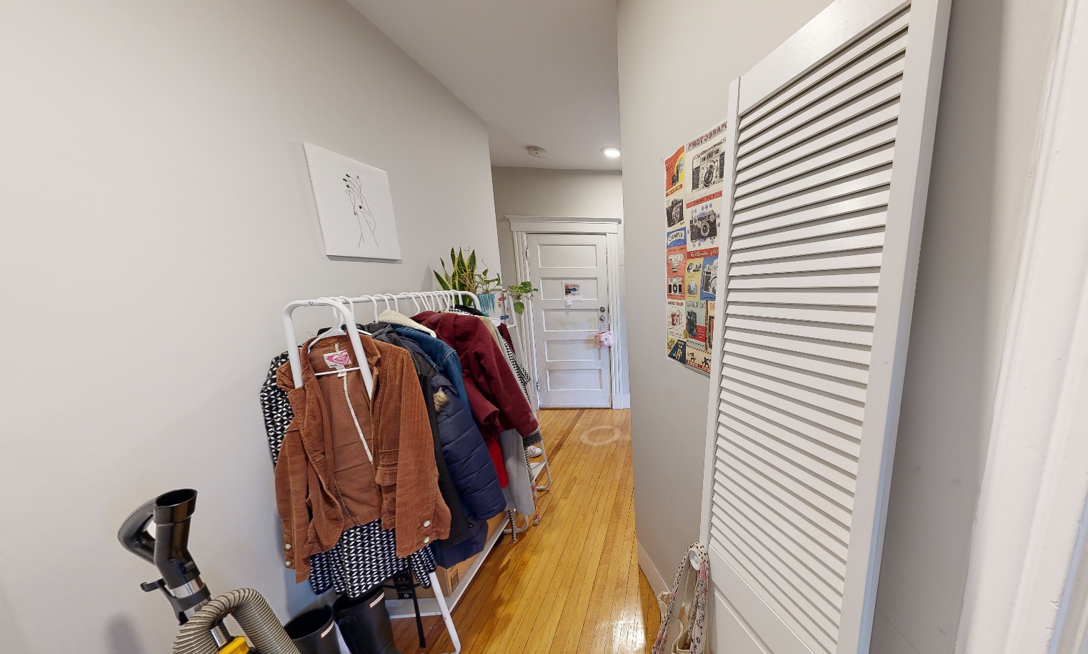 10 Pleasant St, Riverside