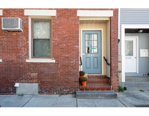 241 E St, South Boston