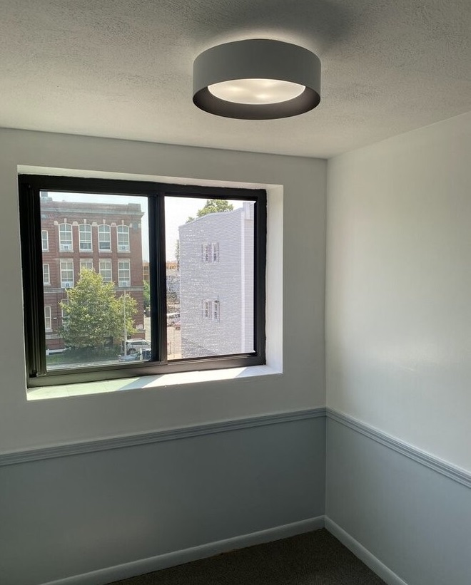 740 7th St, South Boston