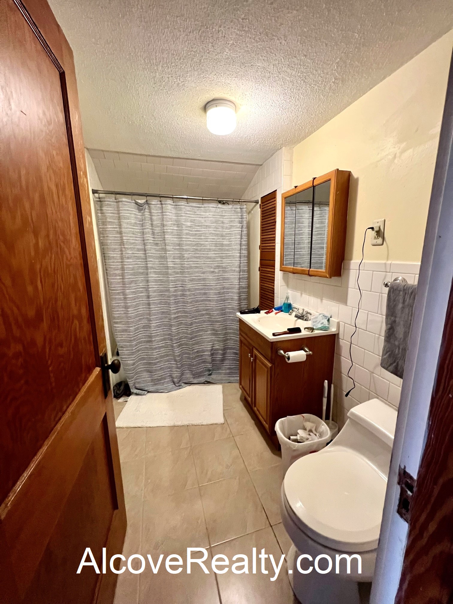 40 Alfred Rd, Arlington