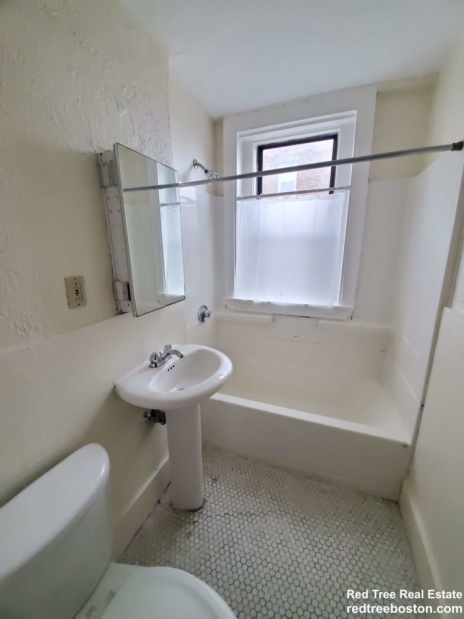 240 Kelton St, Allston