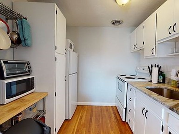 205 Kent St, Coolidge Corner