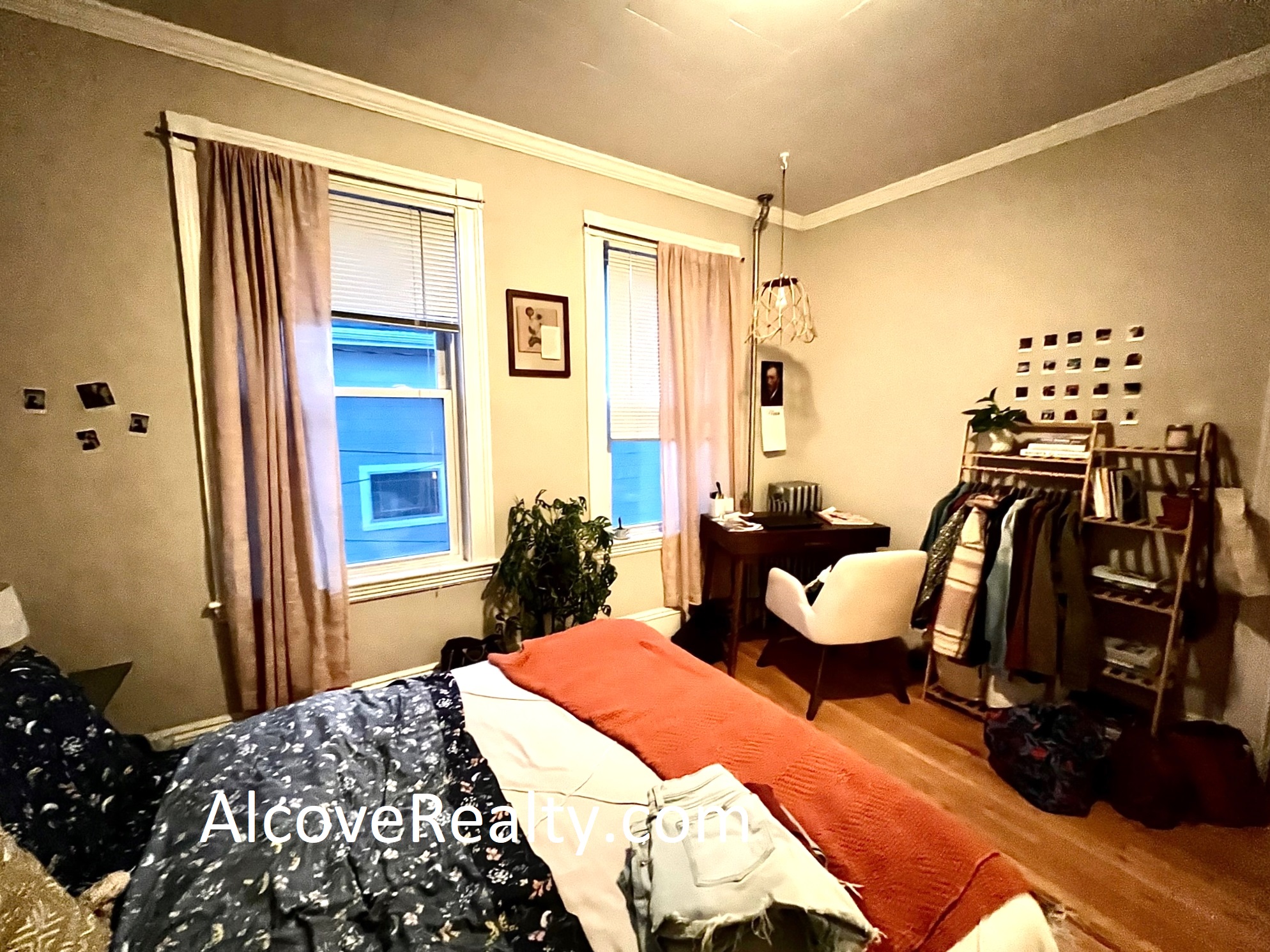 15 Farragut Ave, Teele Square