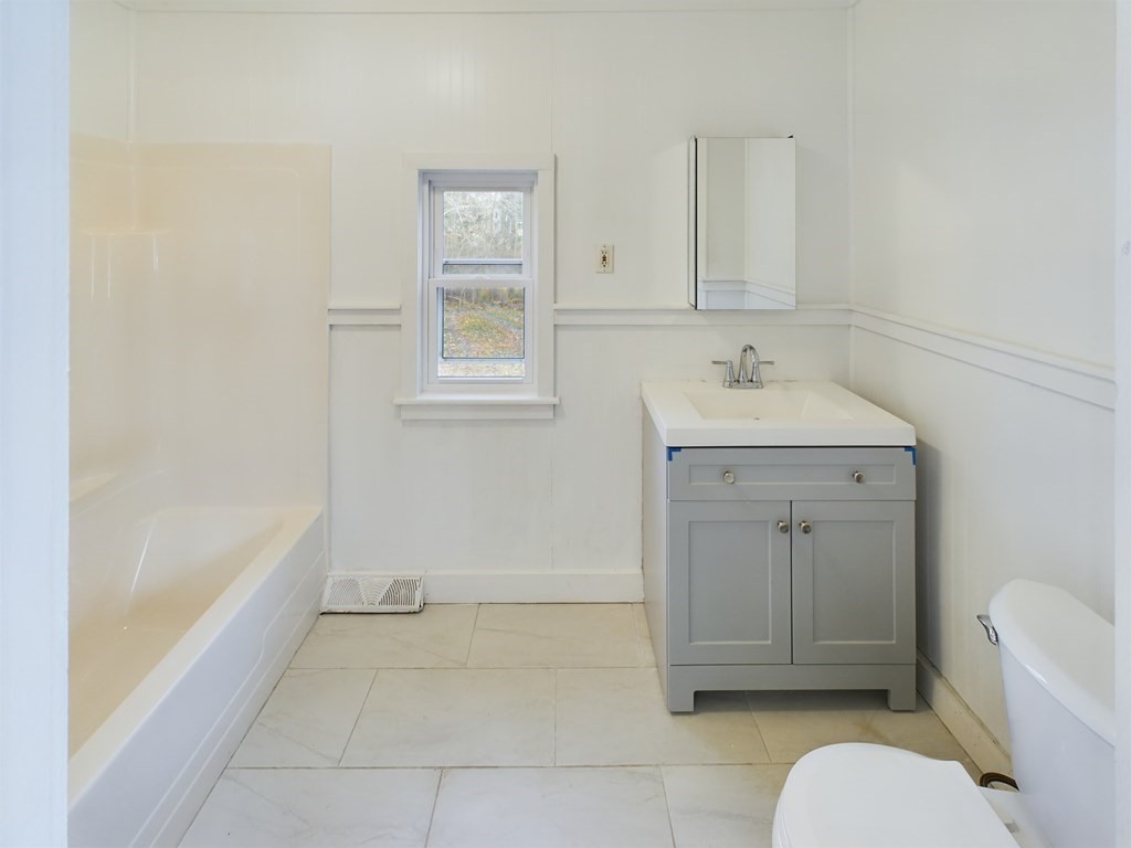 193 Randolph St, Weymouth