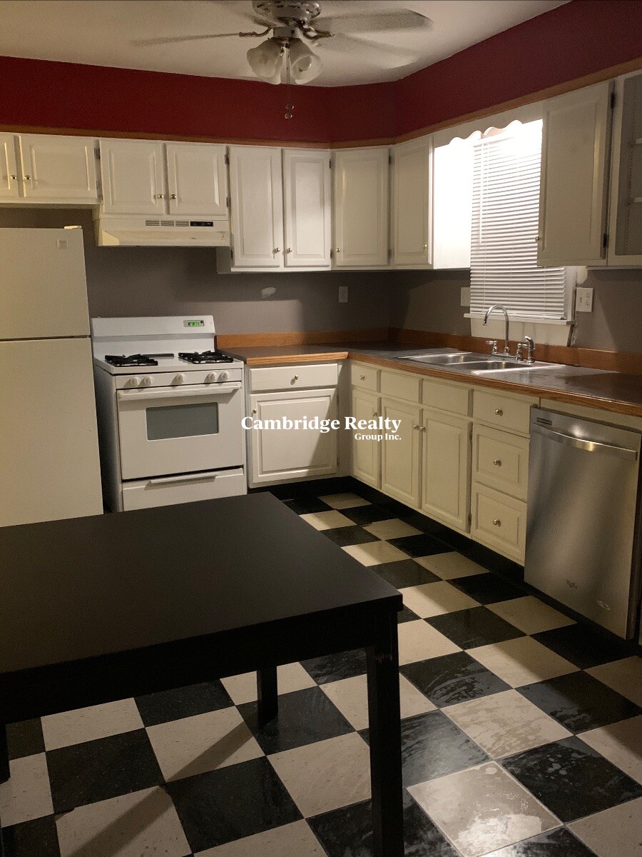 45 Franklin St, East Somerville