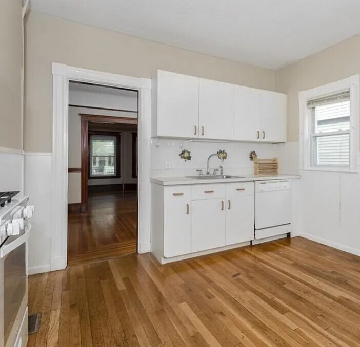 46 Paulina St, Davis Square