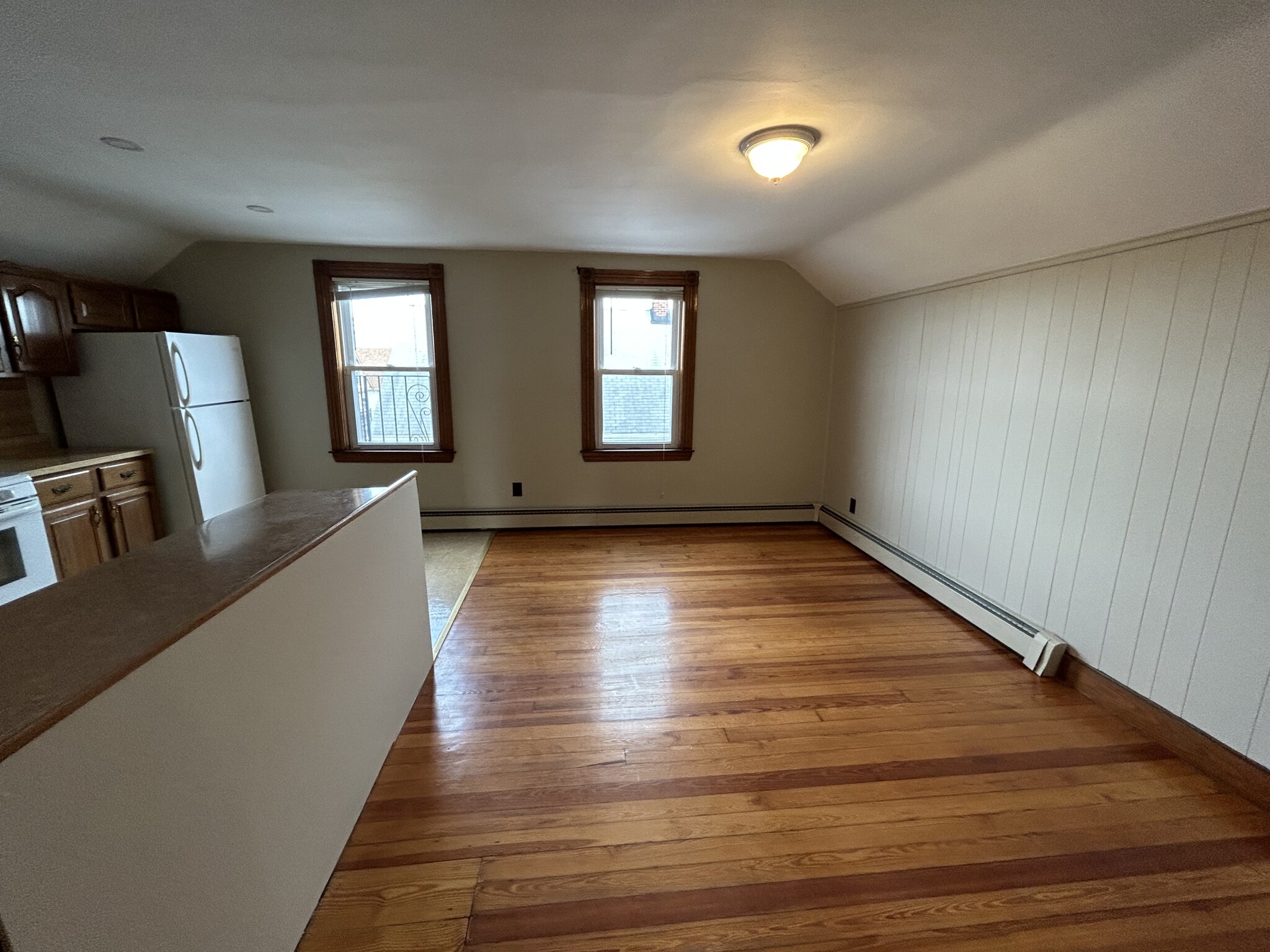 86 Medford St, Medford