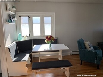 43 Rogers St, South Boston