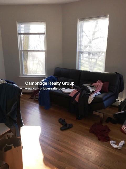 1000 Memorial Dr, Harvard Square