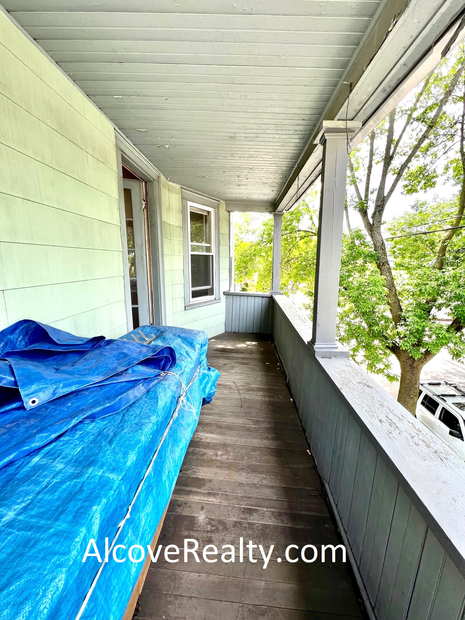 147 Willow Ave, Davis Square