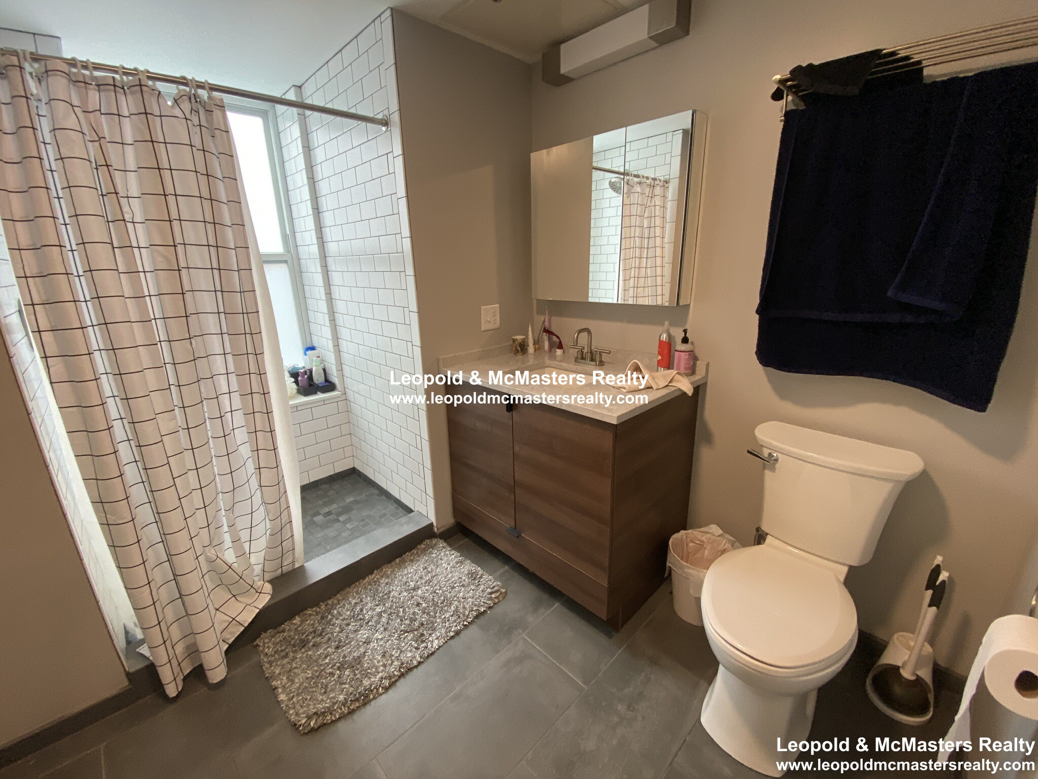 100 Hemenway St, Fenway