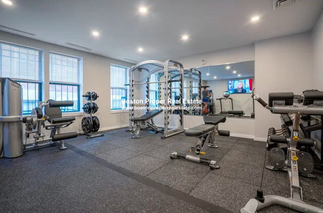 100 Jersey St, Fenway