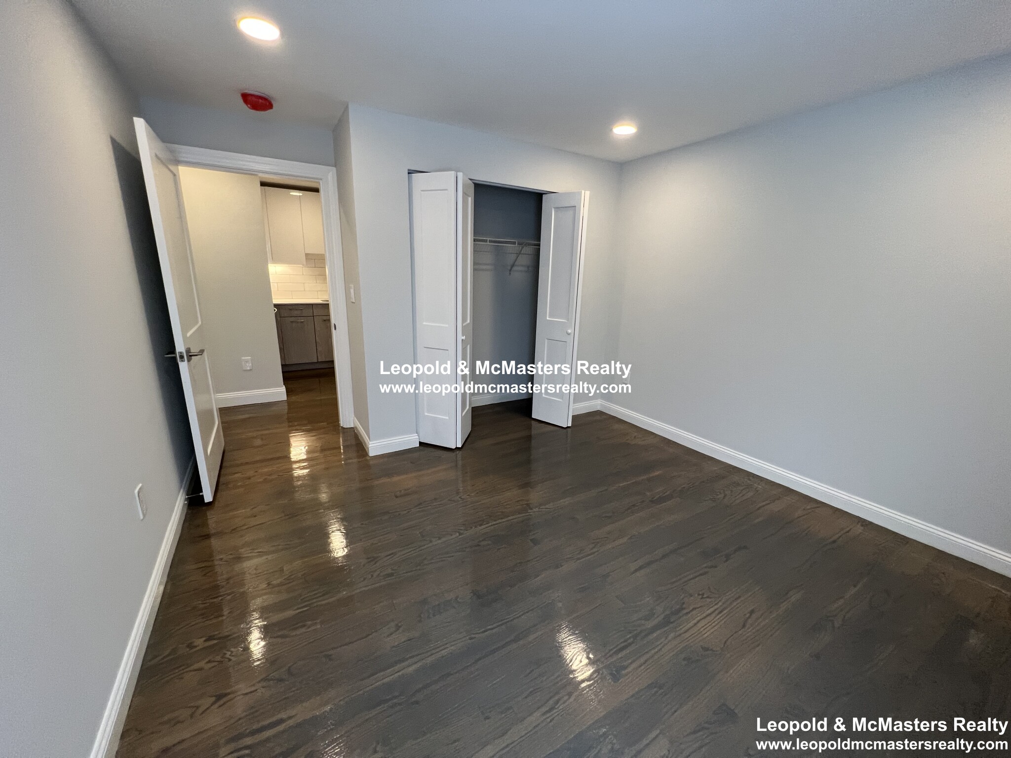 100 Jersey St, Fenway