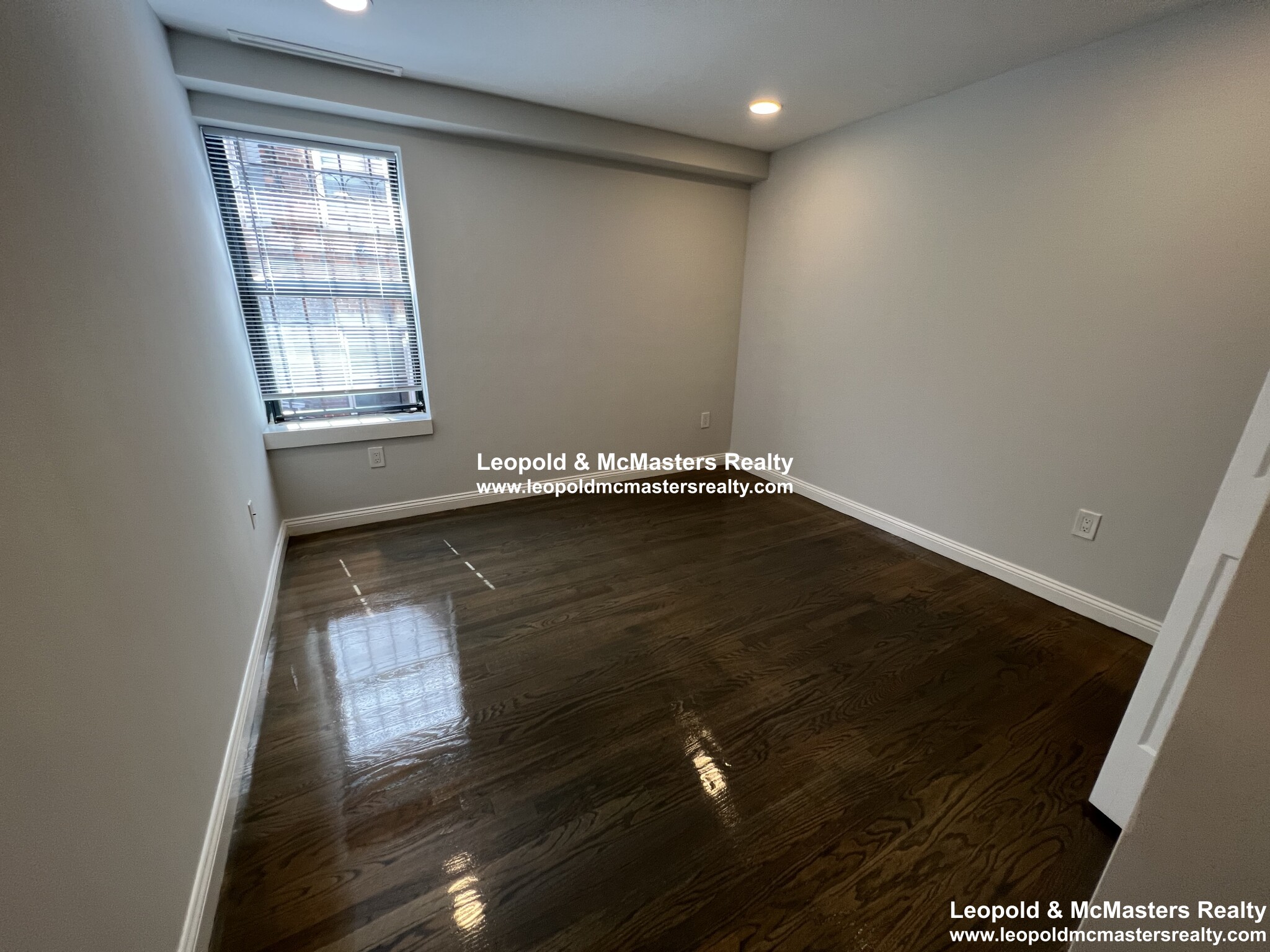 100 Jersey St, Fenway