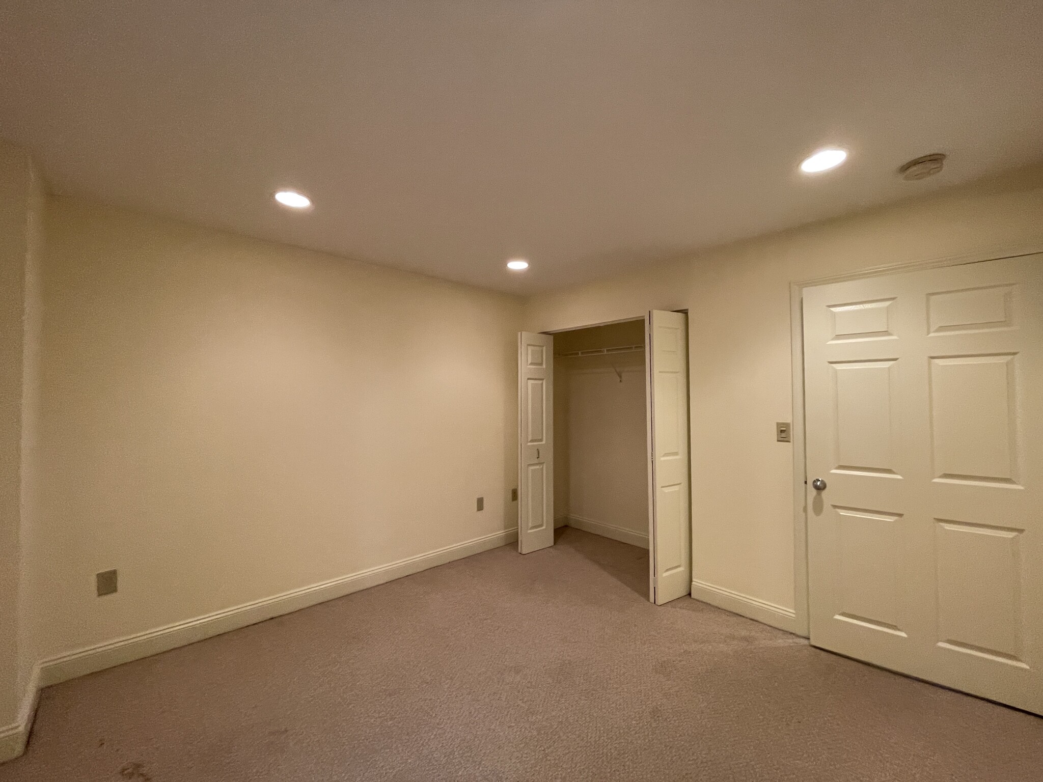 100 Jersey St, Fenway