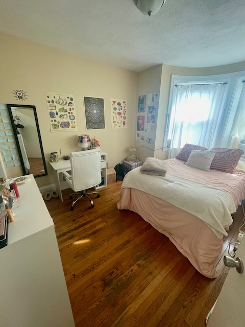 100 Saint Marys, Fenway