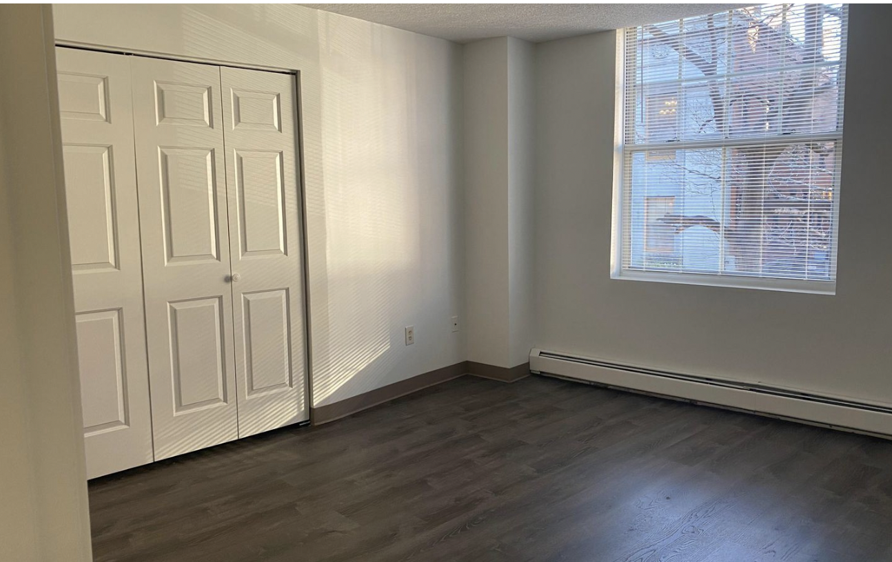 100 Washington St, Salem