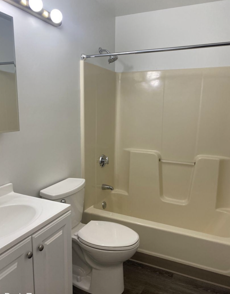 100 Washington St, Salem