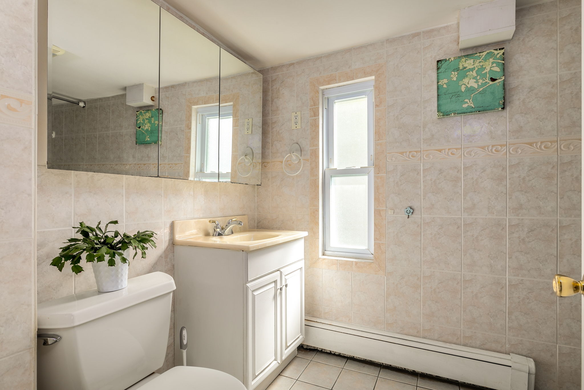 28 Faxon St, Nonantum