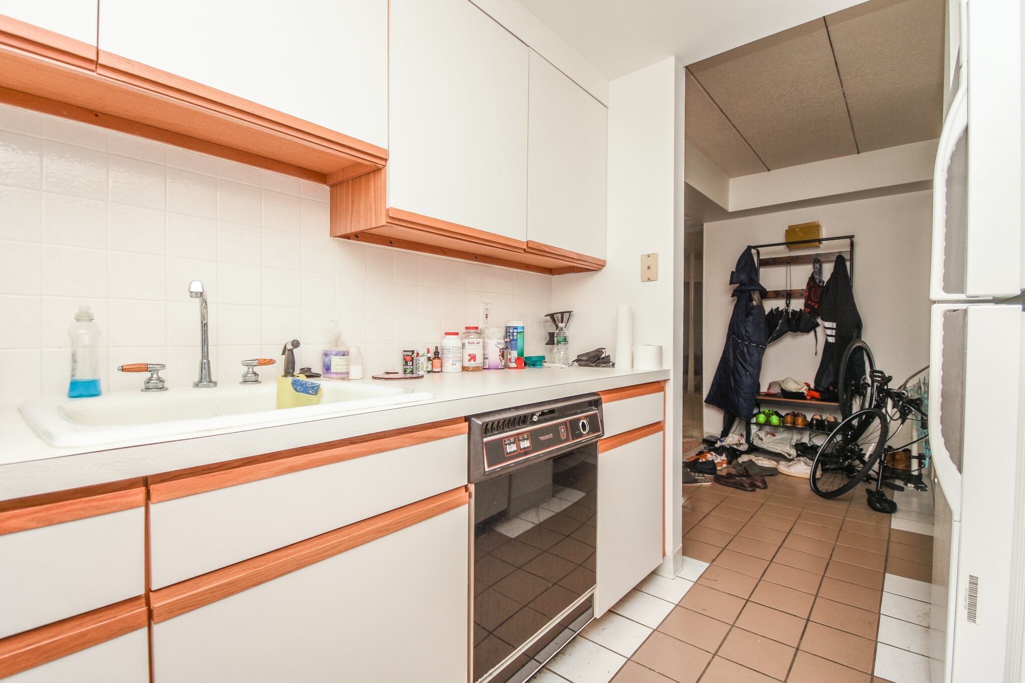 1933 Commonwealth Ave, Brighton