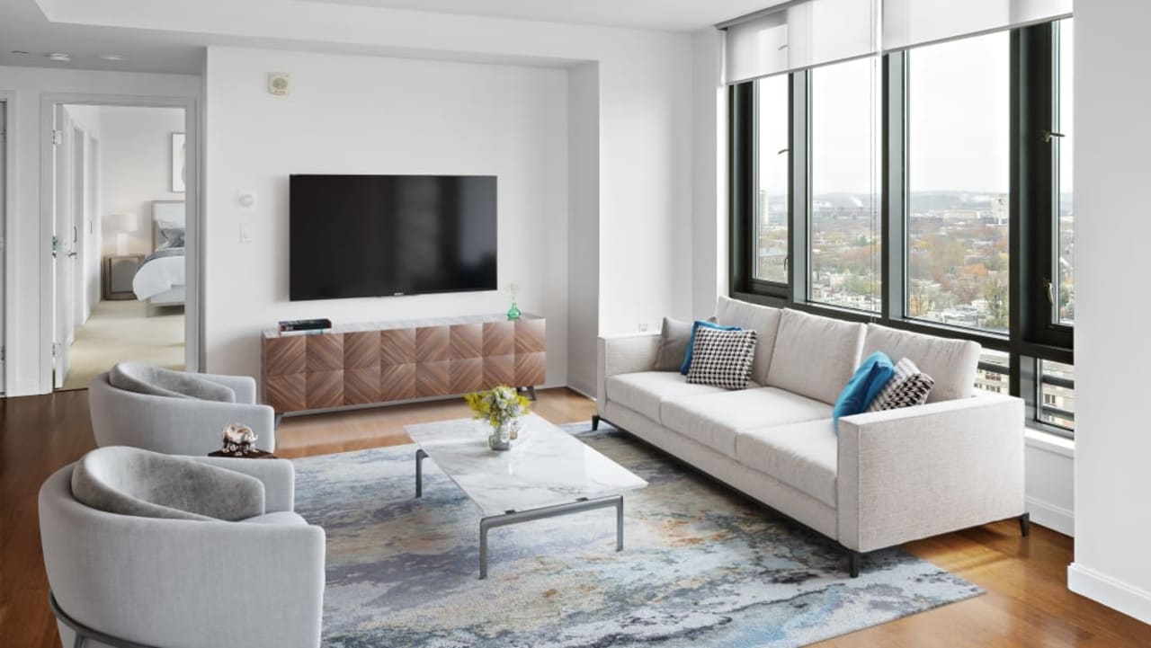 100 Landsdowne, Central Square