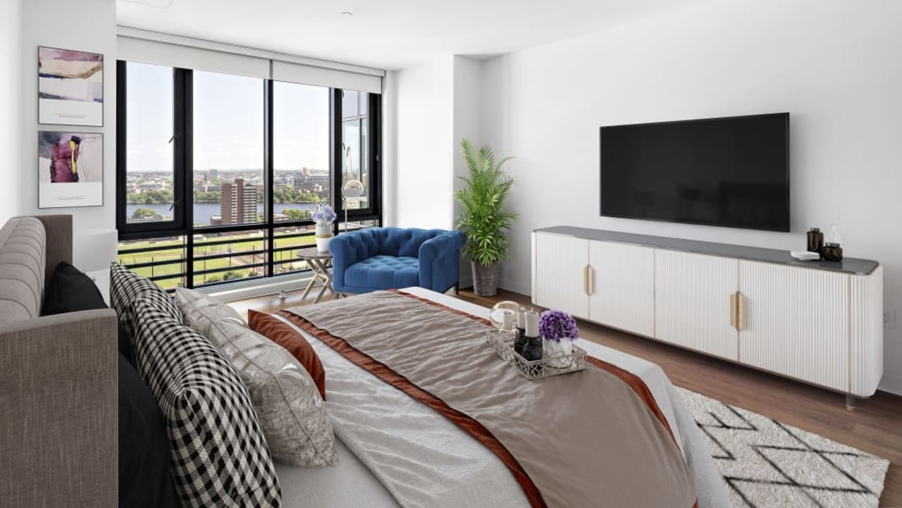 100 Landsdowne, Central Square