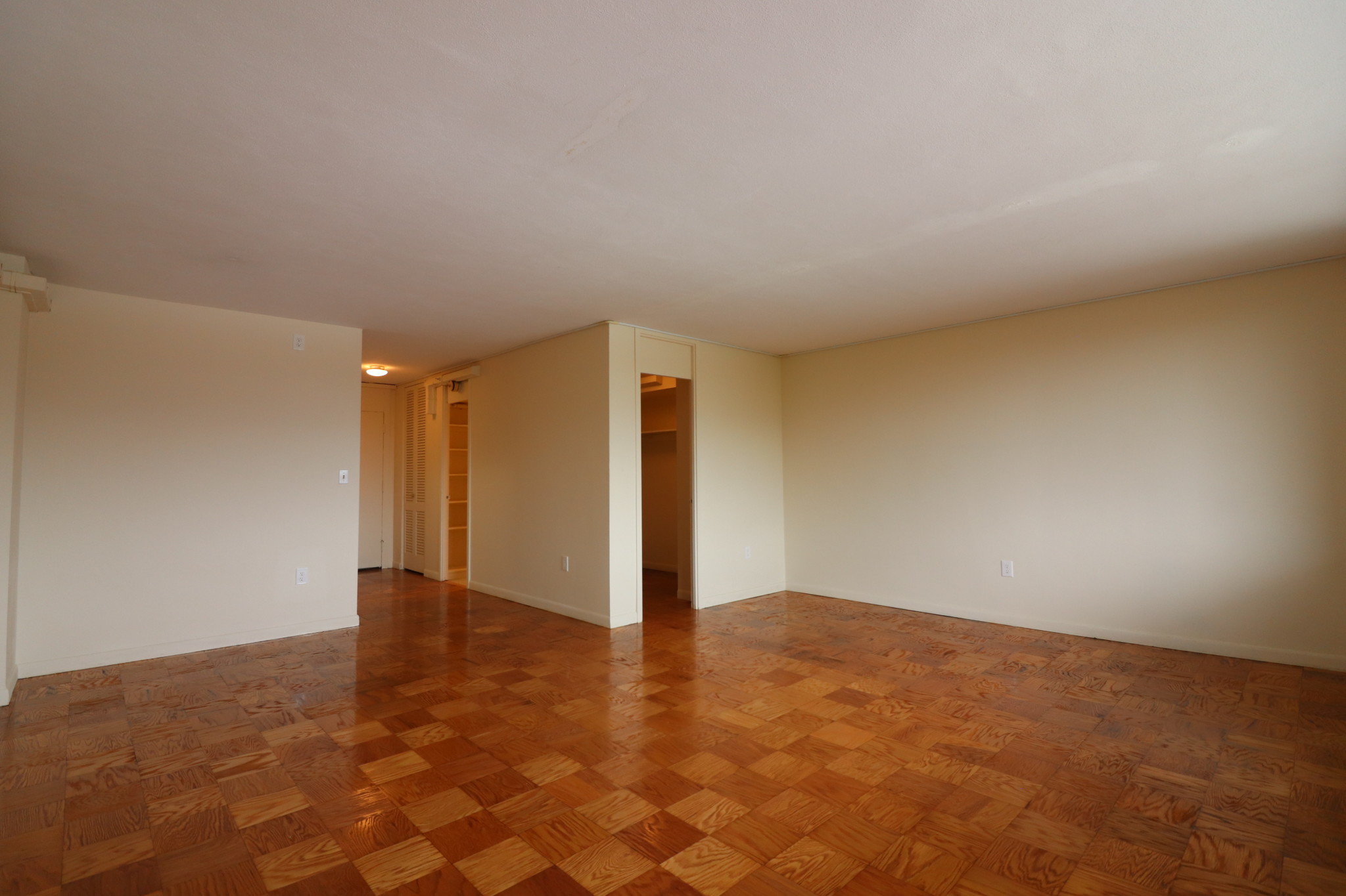 101 Monmouth, Longwood