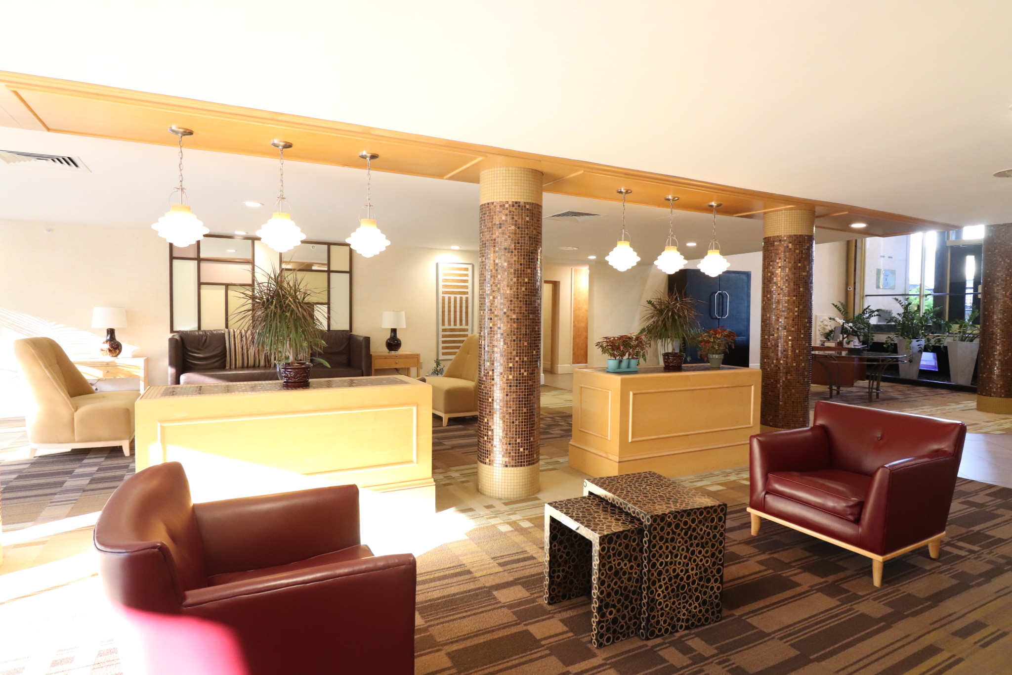 101 Monmouth, Longwood