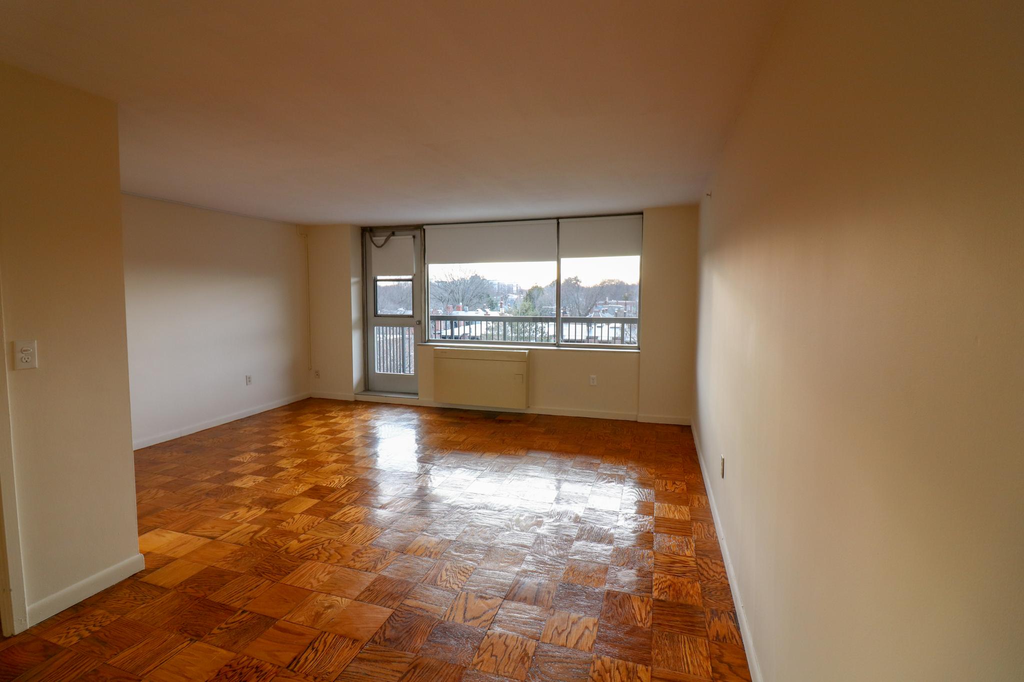 101 Monmouth, Longwood