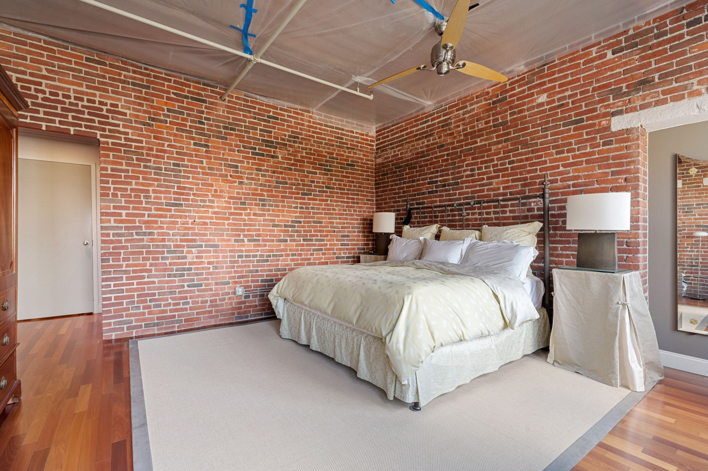 9 W Broadway, South Boston