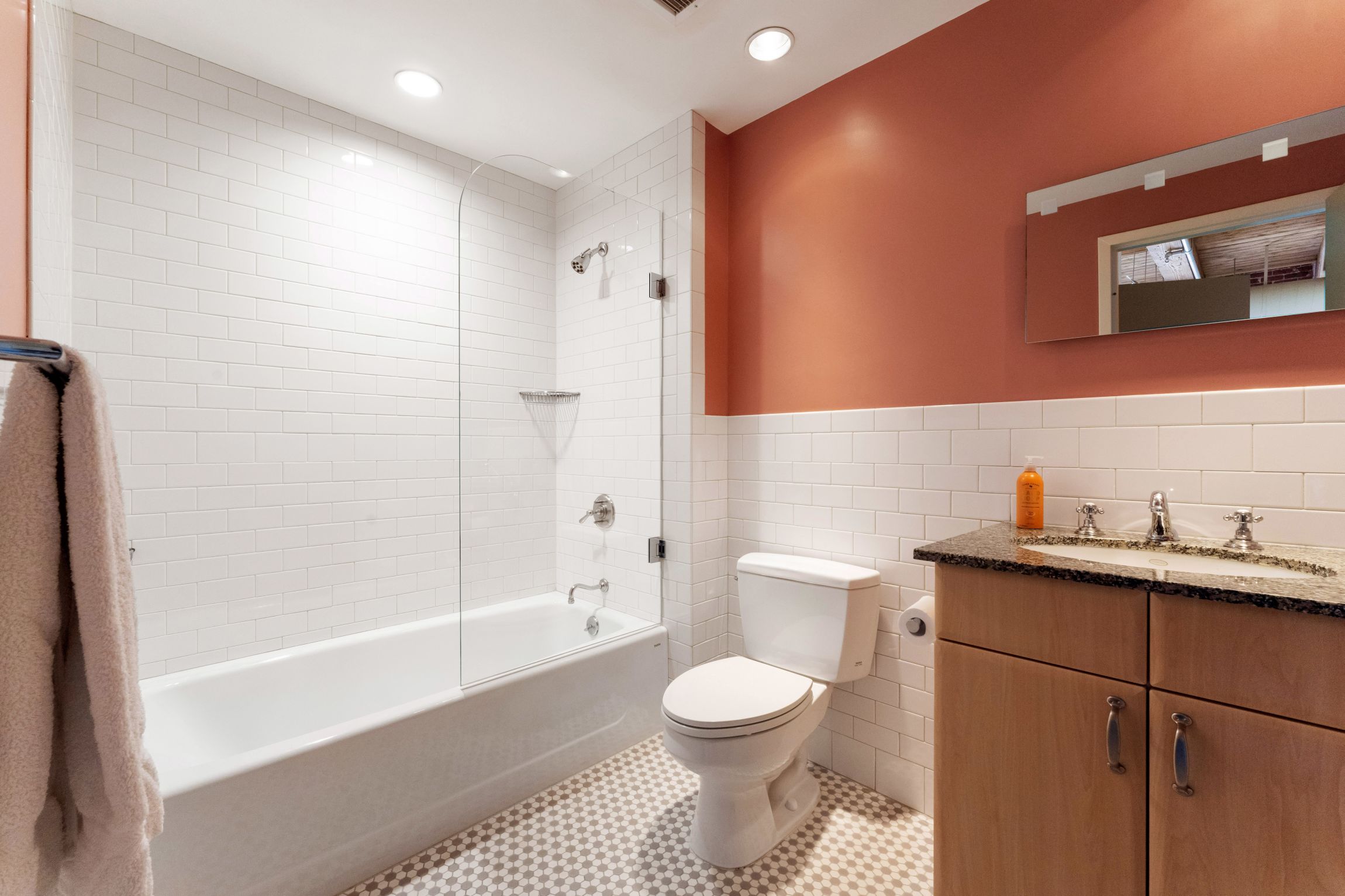 9 W Broadway, South Boston