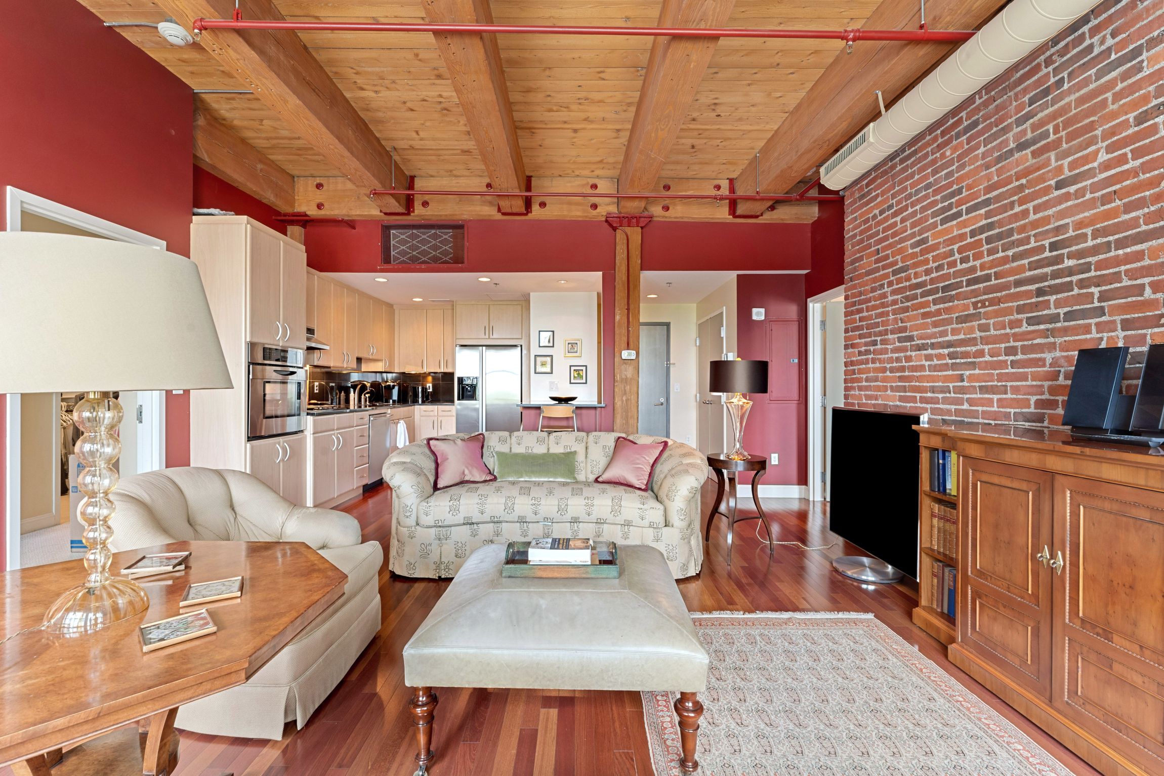 9 W Broadway, South Boston