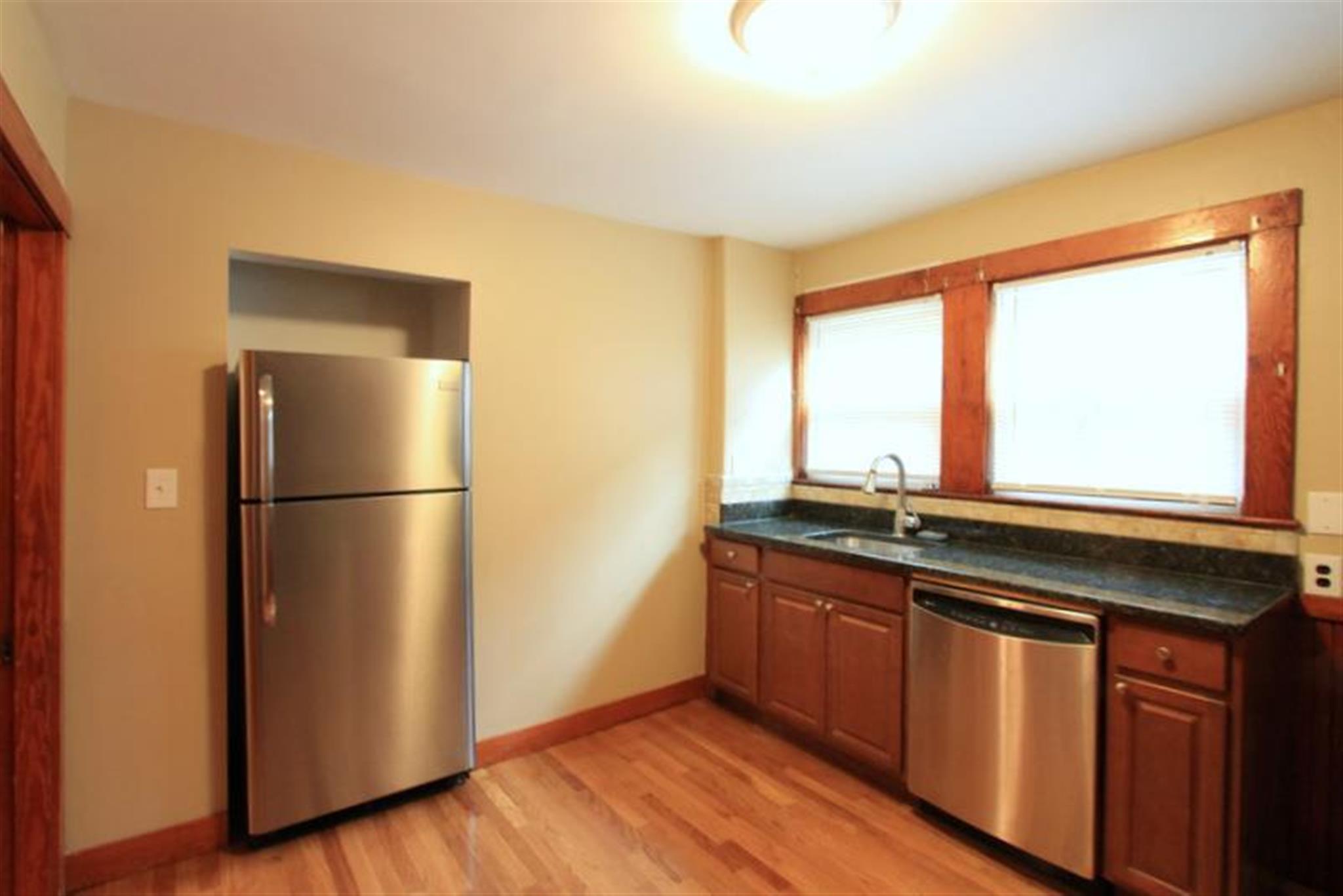 48 Cherry St, Porter Square